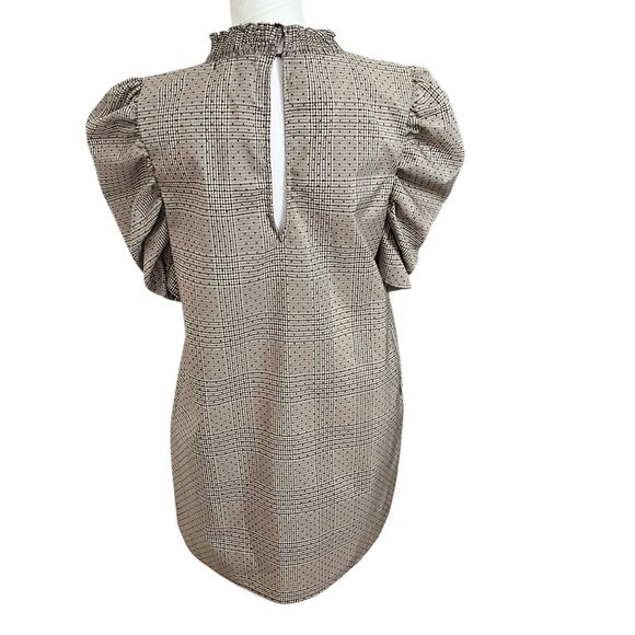 Welcome to my closet! - Picture 4 of 10